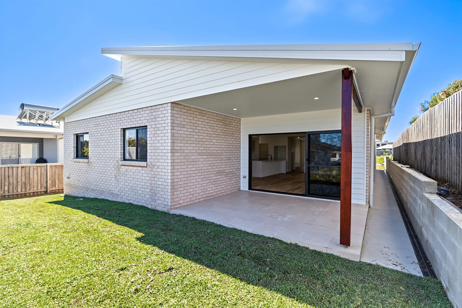 Builder and project photography for Stroud Homes, 12 Waterside Way by Port Picture Co