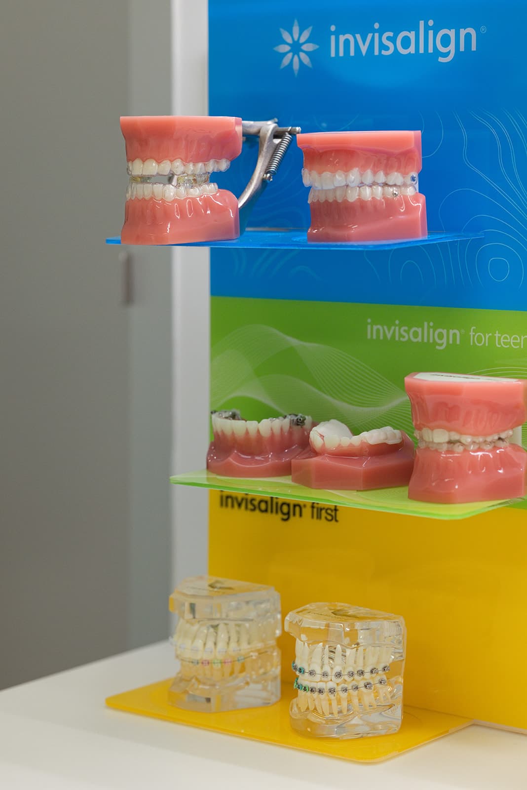 Invisalign model display shelves for adults, teens and kids